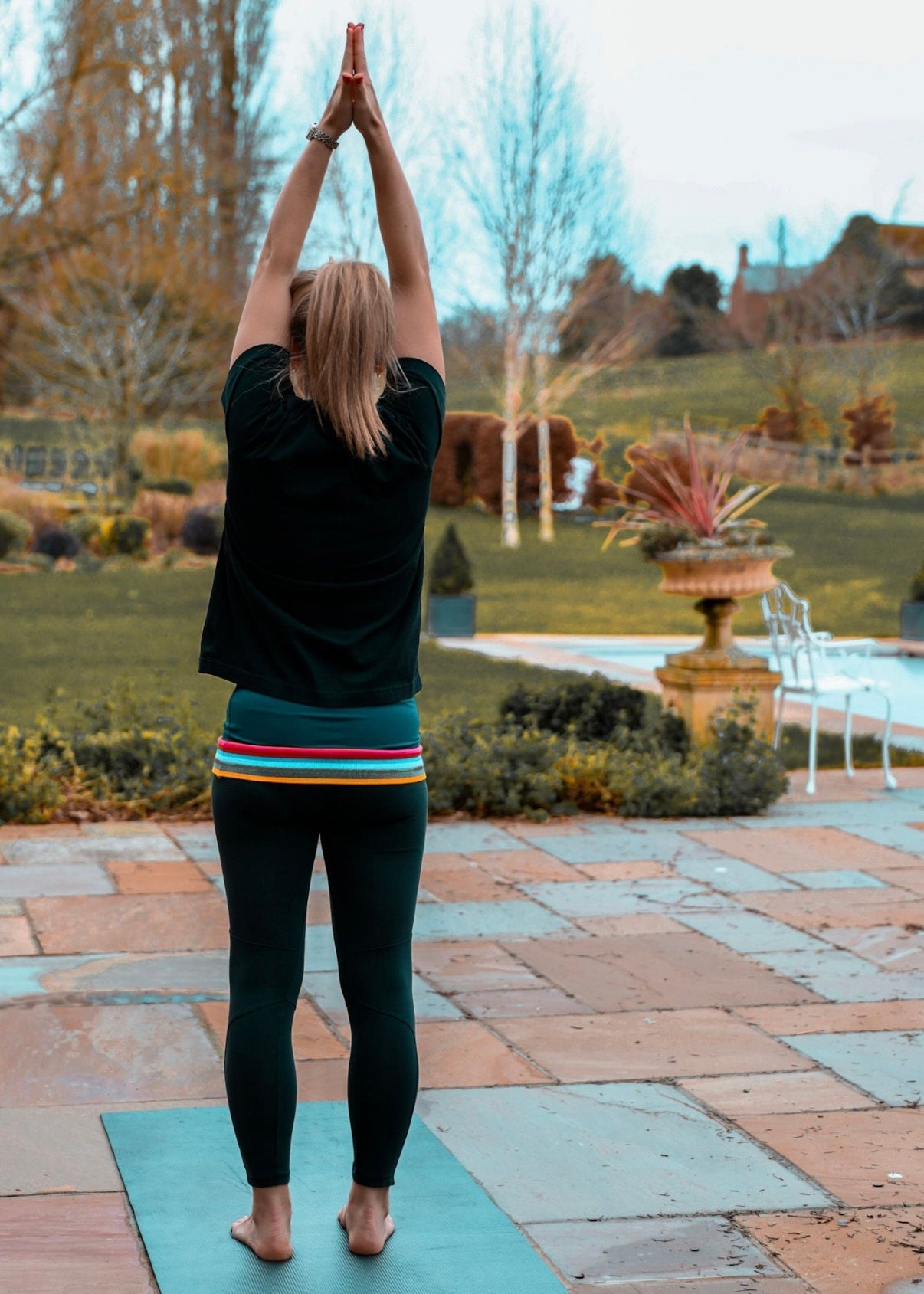 Navy & multicolour striped band